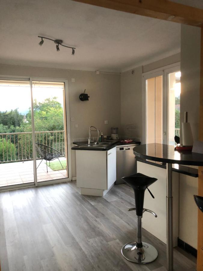 Condrieu Comme A La Maison Кондриё Экстерьер фото