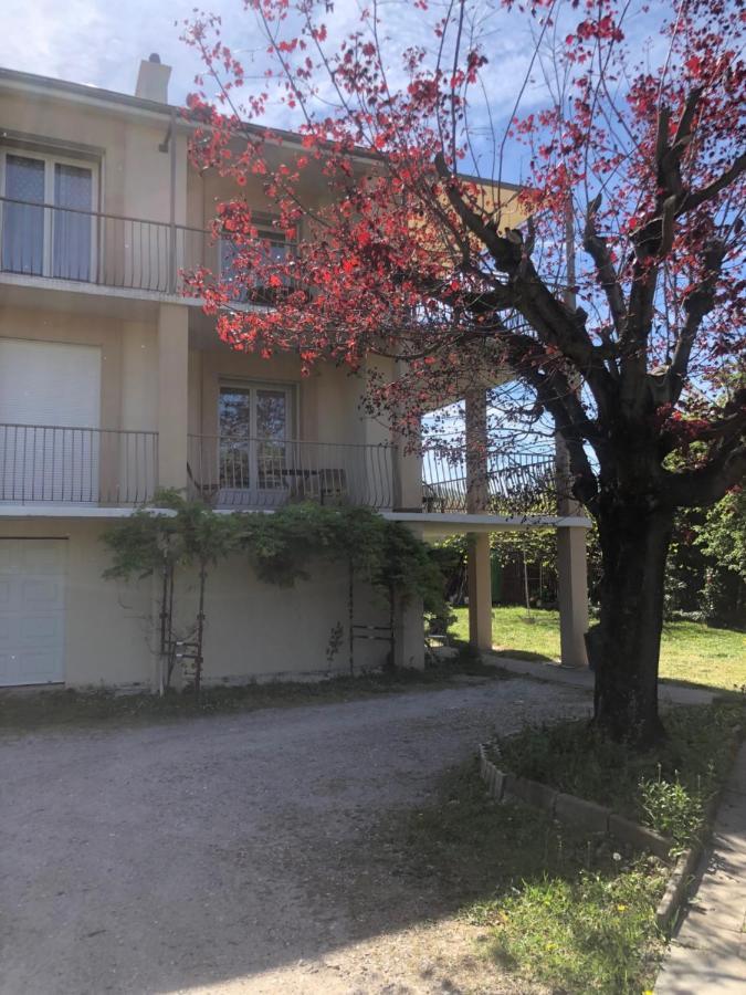 Condrieu Comme A La Maison Кондриё Экстерьер фото